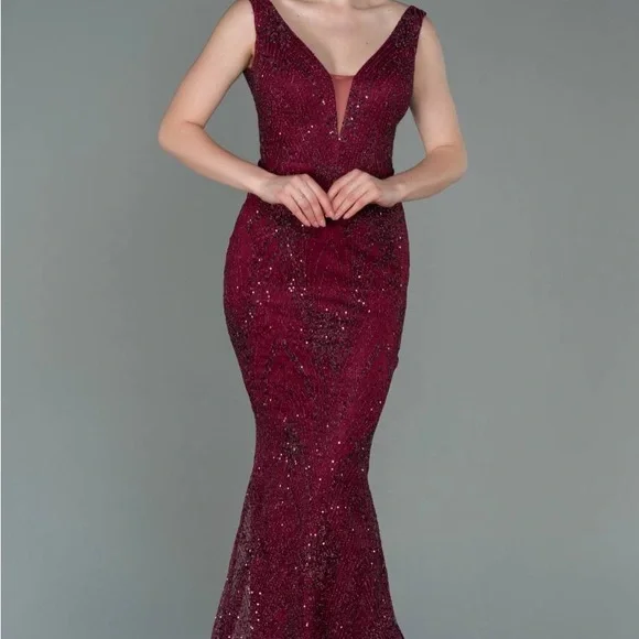 Dresses for anything - Picture 2 of 3